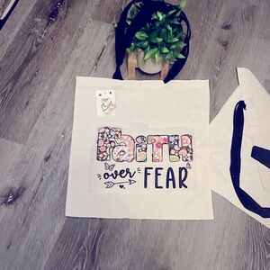 Large cream/black tote bag “biblical” with free heart, earrings & ring